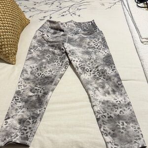 Gray Leopard Print Leggings